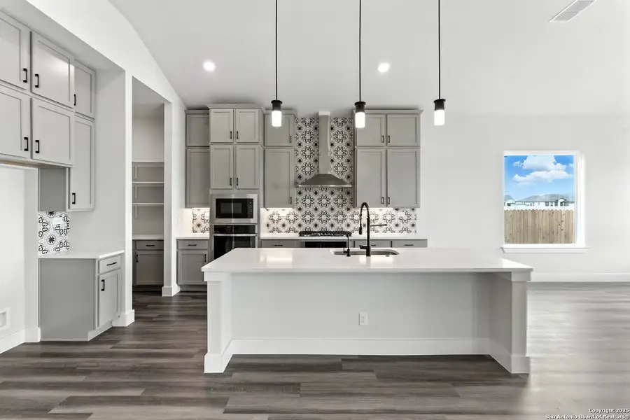 Furnished interior view inside a new home in Weltner Farms 60’s, New Braunfels (Image 9). Furnished interior view inside a new home in Weltner Farms 60’s, New Braunfels (Image 9).