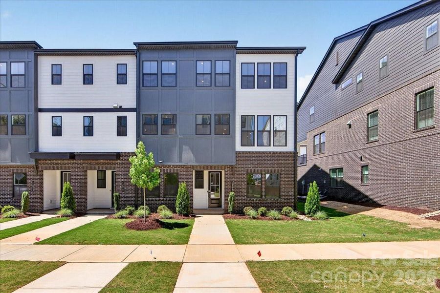 Low maintenance Townhome Living in Ballantyne