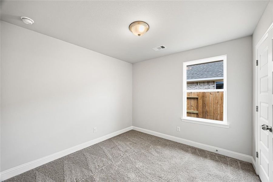 Spacious, unfurnished interior of a new home in Stonebrooke, Conroe (Image 14).