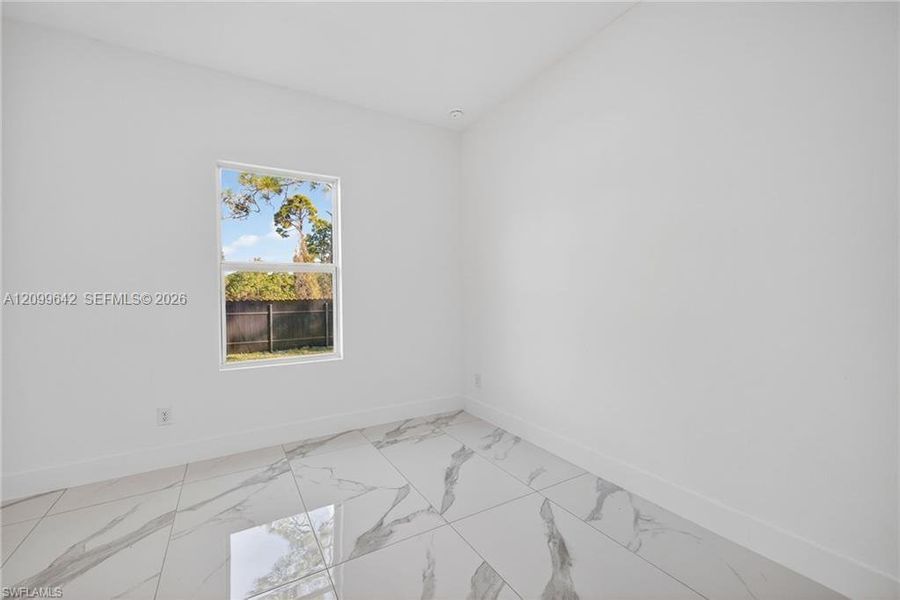 Spacious, unfurnished interior of a new home in , Lehigh Acres (Image 24).