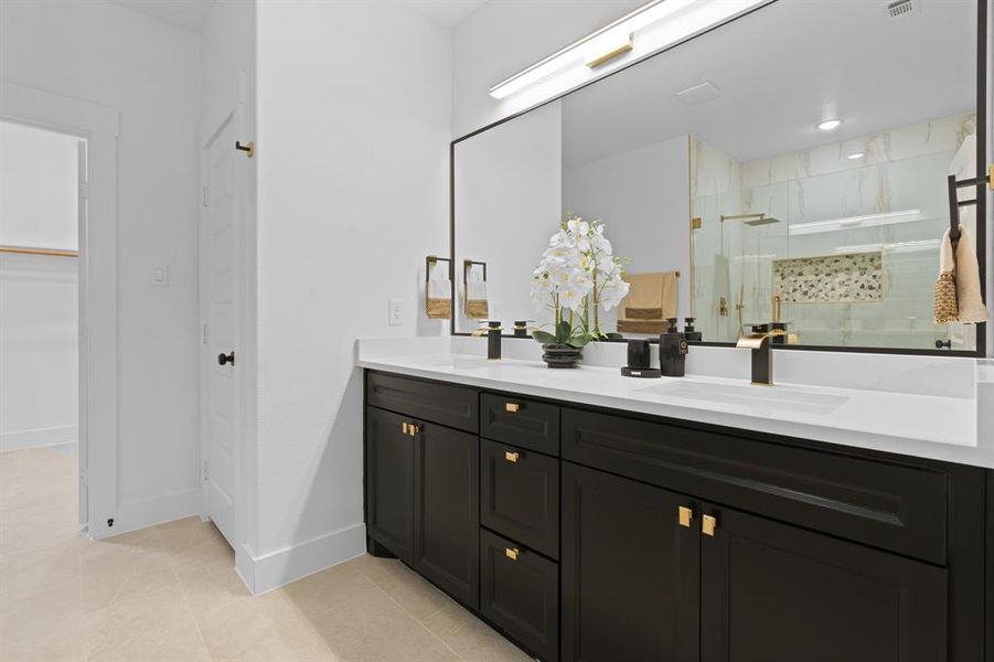 Furnished interior view inside a new home in , Fort Worth (Image 10).