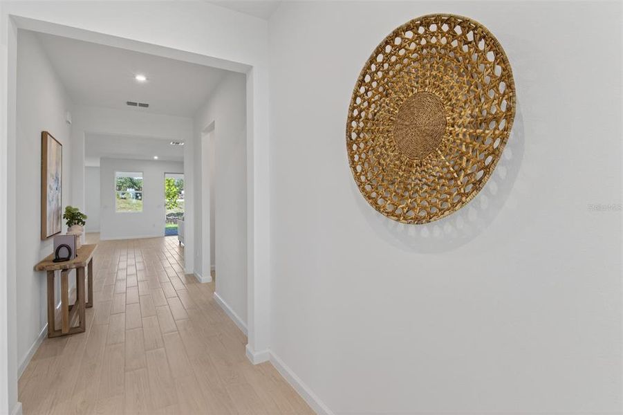 Spacious, unfurnished interior of a new home in Waterbrooke, Clermont (Image 9). Spacious, unfurnished interior of a new home in Waterbrooke, Clermont (Image 9).