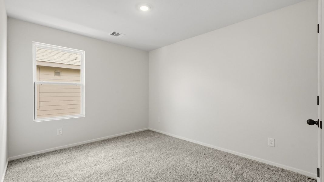 Spacious, unfurnished interior of a new home in Cypress Green, Tomball (Image 17).