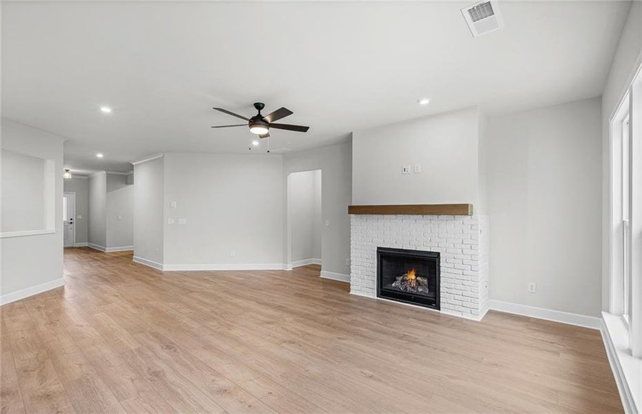 Spacious, unfurnished interior of a new home in Reunion, Flowery Branch (Image 10).
