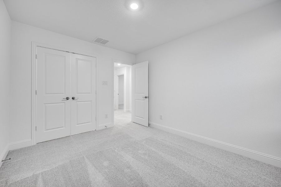 Representative unfurnished interior of a home built from the Maestro by Taylor Morrison in South Oak 40s, Oak Point (Image 17).