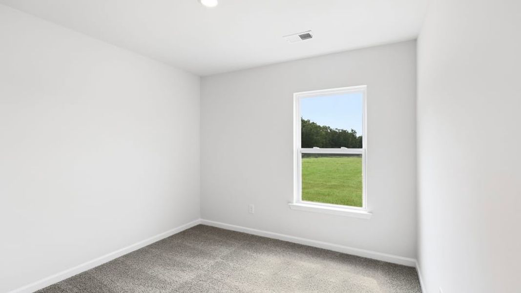 Spacious, unfurnished interior of a new home in Durbin Meadows, Fountain Inn (Image 19).