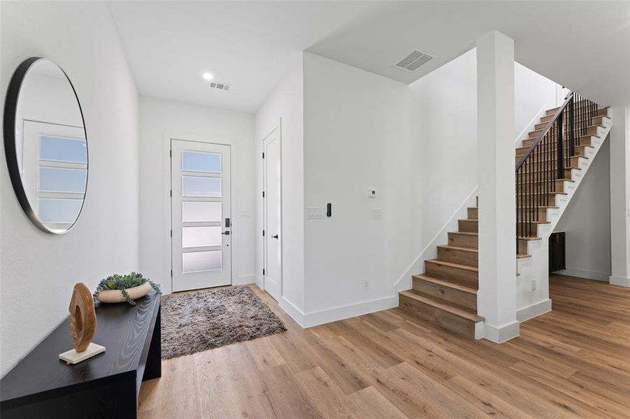 Furnished interior view inside a new home in , Dallas (Image 4). Furnished interior view inside a new home in , Dallas (Image 4).