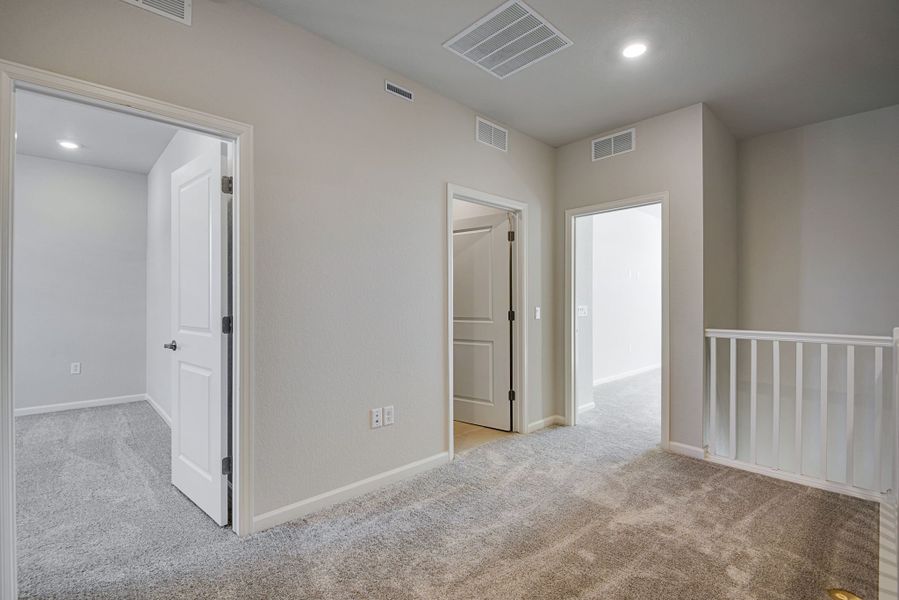 Spacious, unfurnished interior of a new home in Candelas Townhomes, Arvada (Image 36).