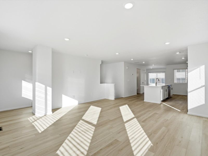 Spacious, unfurnished interior of a new home in Three Hills, Morrison (Image 10).