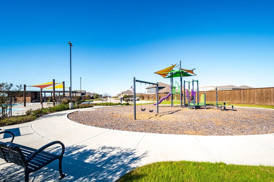 Community amenities in Heights of Barbers Hill, Baytown (Image 35).