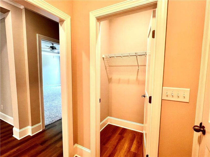 Spacious, unfurnished interior of a new home in , Jefferson (Image 41).