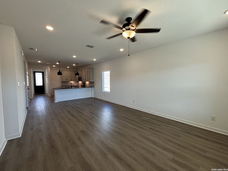 Spacious, unfurnished interior of a new home in The Summit at Saddlebrook Ranch 55's, Schertz (Image 32).