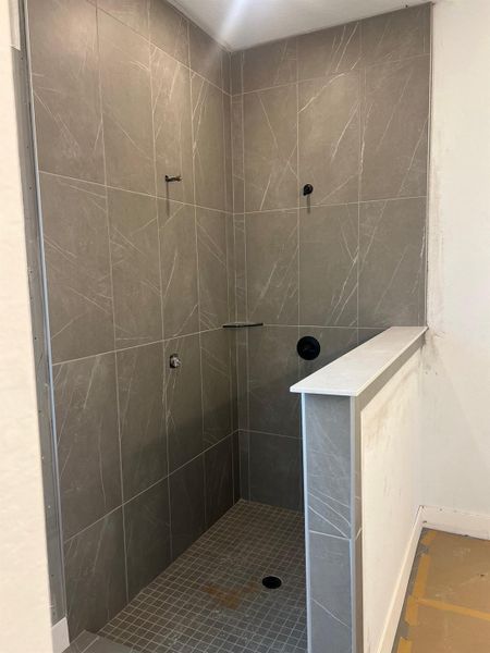 Image 19 of a home in Wood Leaf Reserve.