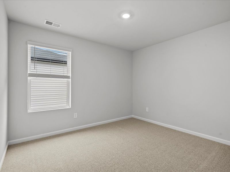Spacious, unfurnished interior of a new home in Pleasant Brook, Piedmont (Image 17).