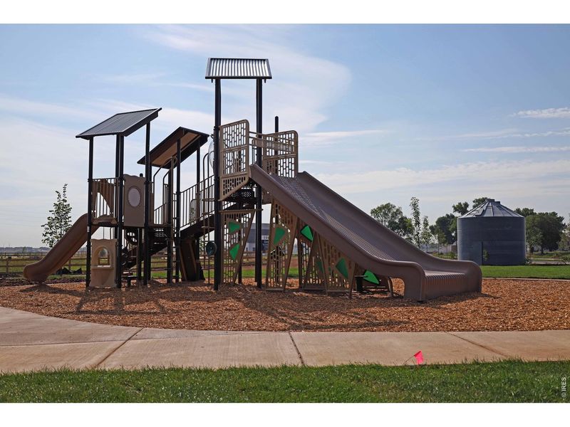 Community amenities in Granary, Johnstown (Image 30).