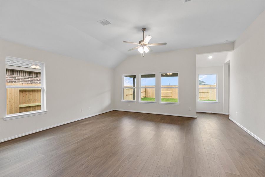 Spacious, unfurnished interior of a new home in Aldeana, Bonney (Image 24).