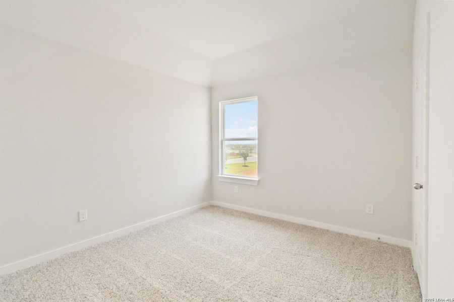 Spacious, unfurnished interior of a new home in Hickory Ridge, Elmendorf (Image 29).