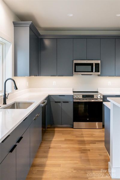 Photo of Similar Construction Photo of Similar Construction