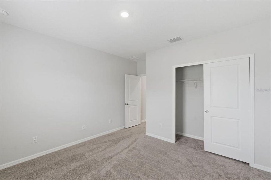 Spacious, unfurnished interior of a new home in Hammock at Two Rivers, Zephyrhills (Image 82).