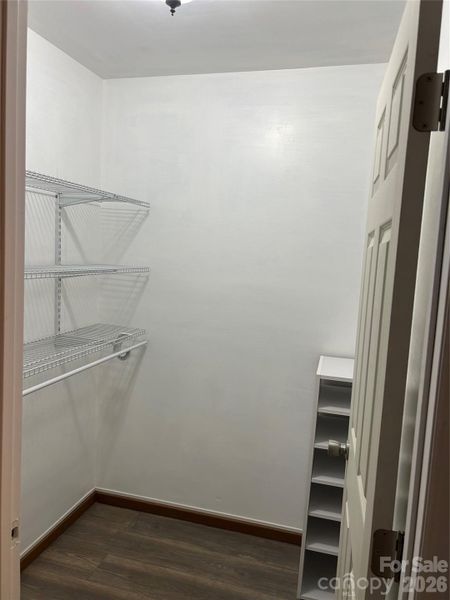 Spacious, unfurnished interior of a new home in , Belmont (Image 25).