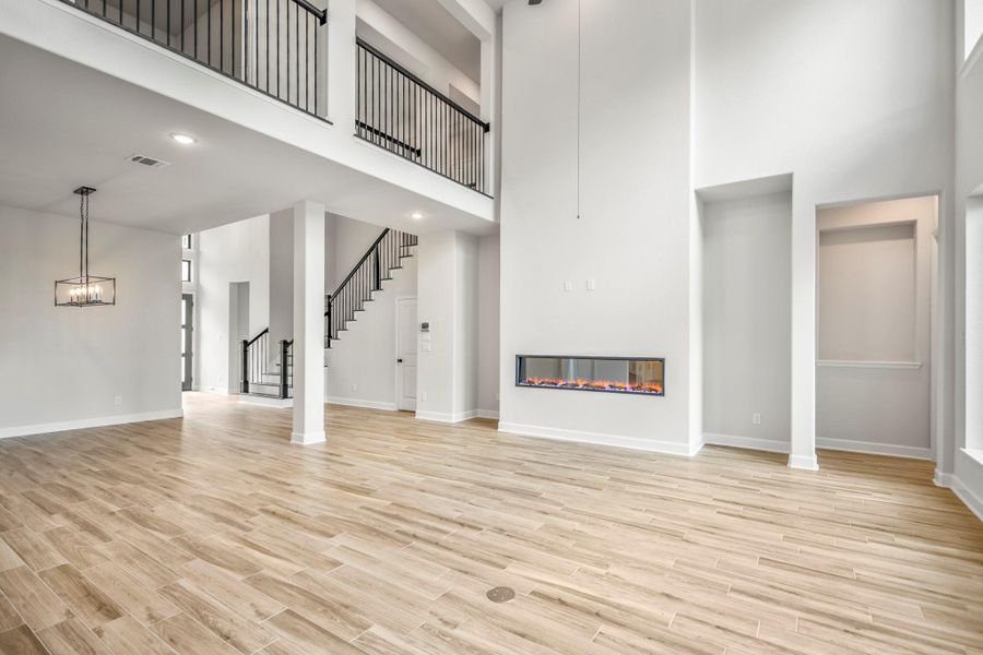 Spacious, unfurnished interior of a new home in Sienna 70' Lots, Missouri City (Image 36). Spacious, unfurnished interior of a new home in Sienna 70' Lots, Missouri City (Image 36).