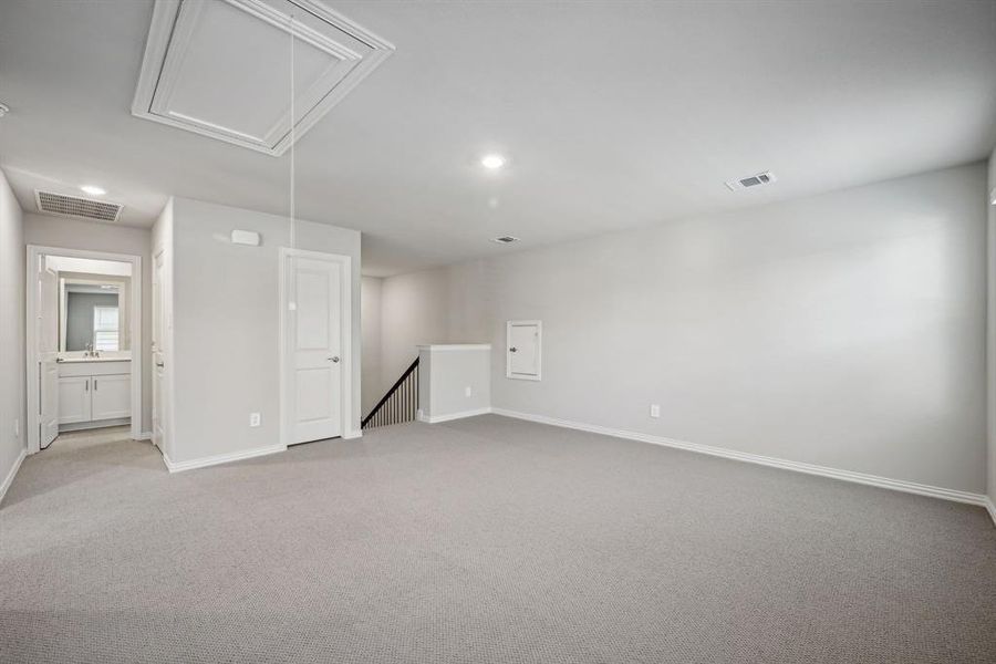Photo is not of the actual home, but is an inspirational photo of builder’s model home and may depict options, furnishings, and/or decorator features that are not included. Photo is not of the actual home, but is an inspirational photo of builder’s model home and may depict options, furnishings, and/or decorator features that are not included.