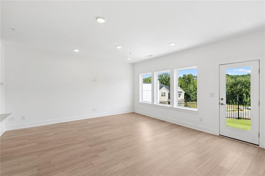 Spacious, unfurnished interior of a new home in Grandview Terrace, Canton (Image 11).