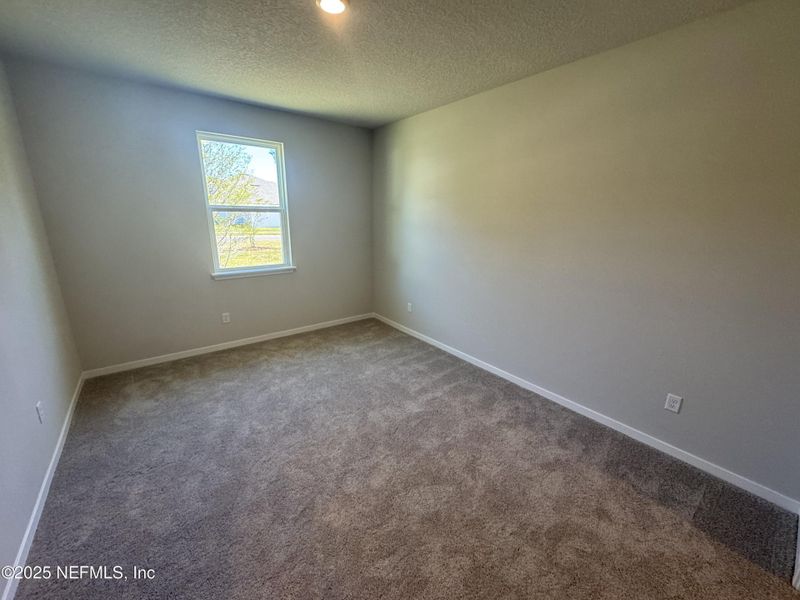 Spacious, unfurnished interior of a new home in Oak Creek Preserve, Jacksonville (Image 19). Spacious, unfurnished interior of a new home in Oak Creek Preserve, Jacksonville (Image 19).