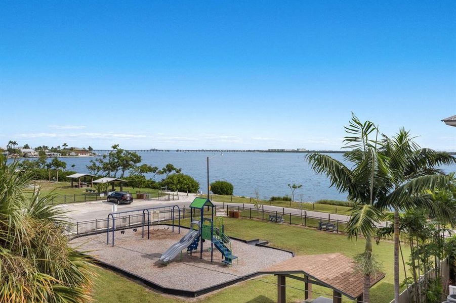 Community amenities in , Bradenton Beach (Image 62).