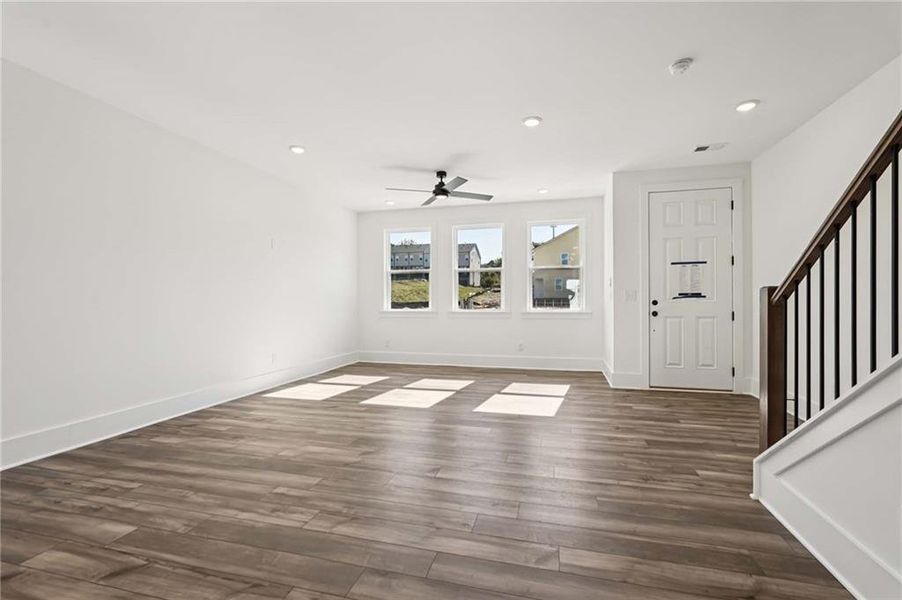 Spacious, unfurnished interior of a new home in Park Vue, Atlanta (Image 15).