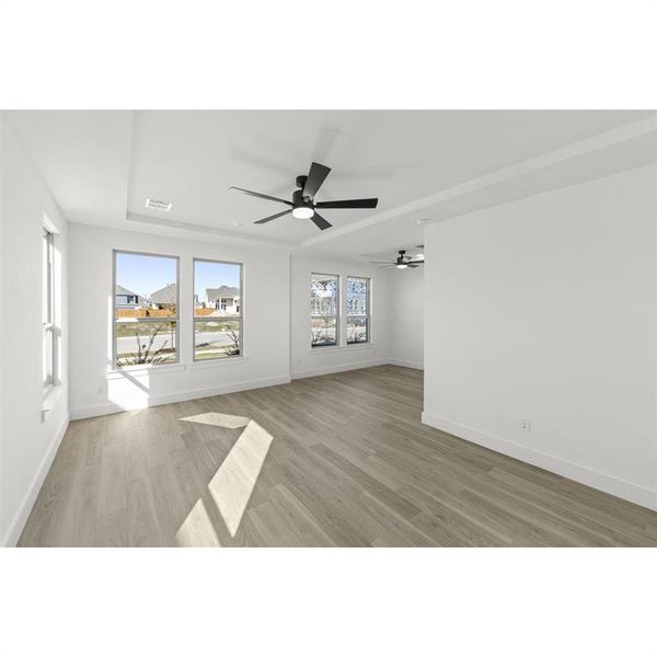 Spacious, unfurnished interior of a new home in Trails at Cottonwood Creek, Rowlett (Image 28).