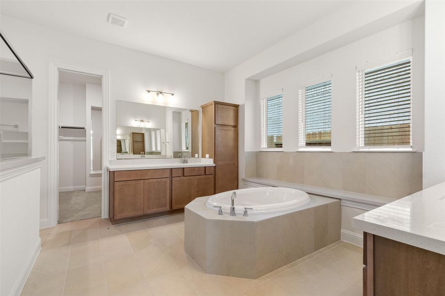 Furnished interior view inside a new home in Sundance Cove, Crosby (Image 13).