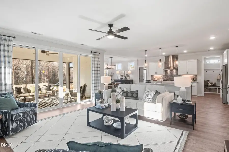 Hampton Living & Kitchen