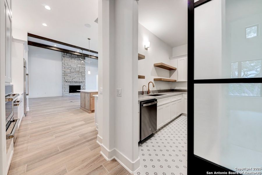 Furnished interior view inside a new home in , Boerne (Image 10).