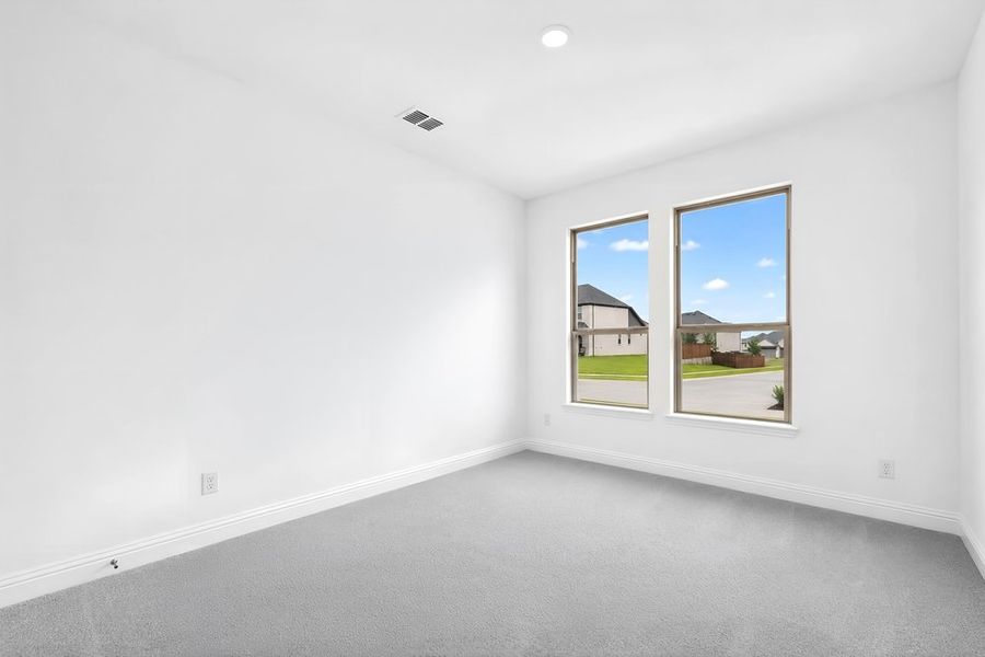Spacious, unfurnished interior of a new home in Highland Lakes, McKinney (Image 23). Spacious, unfurnished interior of a new home in Highland Lakes, McKinney (Image 23).