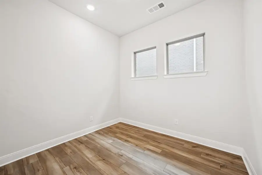 Spacious, unfurnished interior of a new home in Talia – Cottage Series, Mesquite (Image 22).