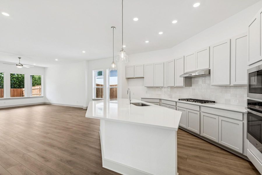 Kitchen - Dining Area