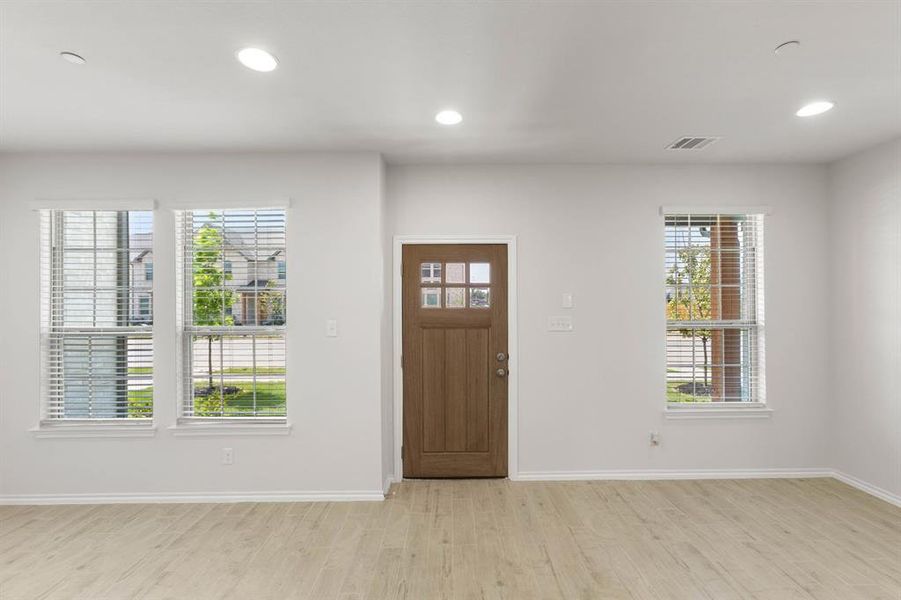 4507 Avion-Entry-1