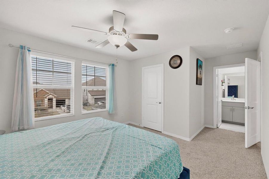Furnished interior view inside a new home in Wolf Creek Farms - Signature Series, Melissa (Image 29).
