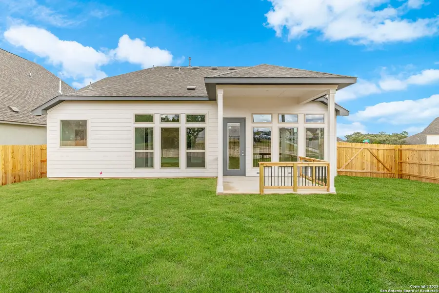 Exterior details and patio area of a home in Ventana, Bulverde (Image 3).