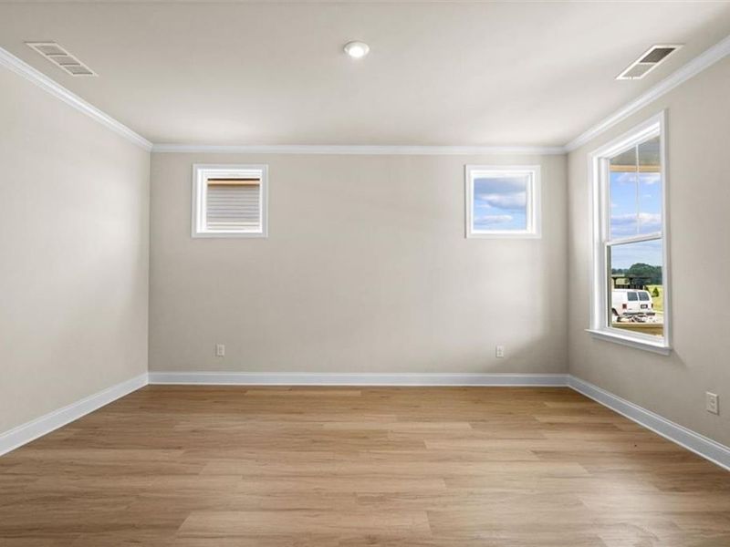 Spacious, unfurnished interior of a new home in Wehunt Meadows, Hoschton (Image 17).