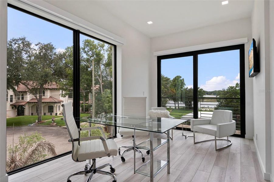 Furnished interior view inside a new home in , Windermere (Image 68).