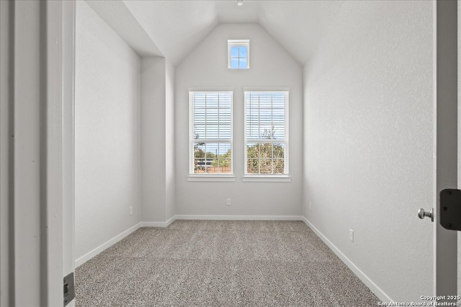 Spacious, unfurnished interior of a new home in Village at Three Oaks, Seguin (Image 13). Spacious, unfurnished interior of a new home in Village at Three Oaks, Seguin (Image 13).