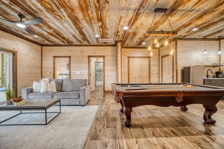 Community amenities in , Mineral Bluff (Image 72). Community amenities in , Mineral Bluff (Image 72).