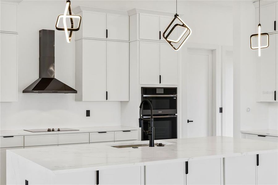 Furnished interior view inside a new home in , Lake Alfred (Image 5).