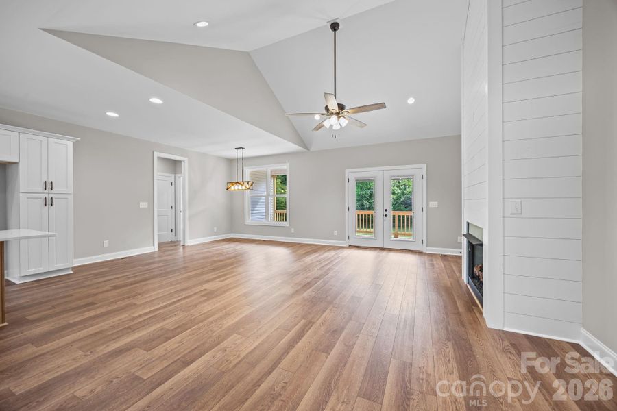 Spacious, unfurnished interior of a new home in , Salisbury (Image 31).