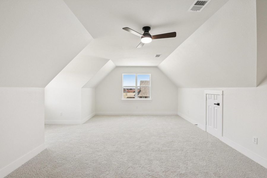 Spacious, unfurnished interior of a new home in , Pottsboro (Image 28).