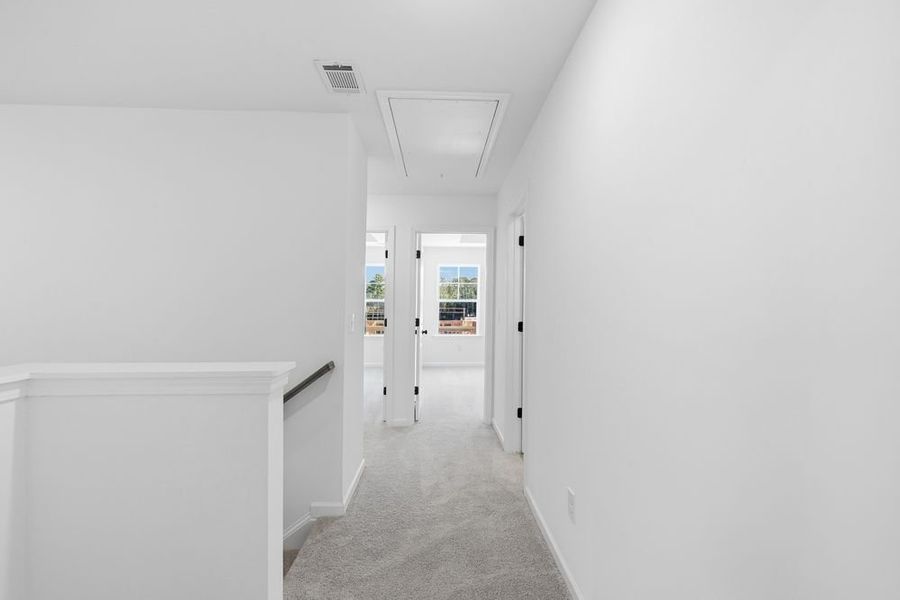 Spacious, unfurnished interior of a new home in Auburn Glen, Dacula (Image 27).