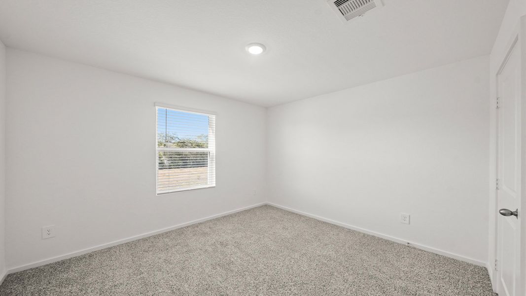 Representative unfurnished interior of a home built from the Dawson by D.R. Horton in Lexington Heights, Willis (Image 20).