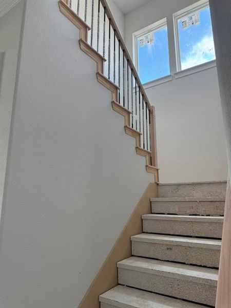 Spacious, unfurnished interior of a new home in Rocky Top, Krum (Image 4).